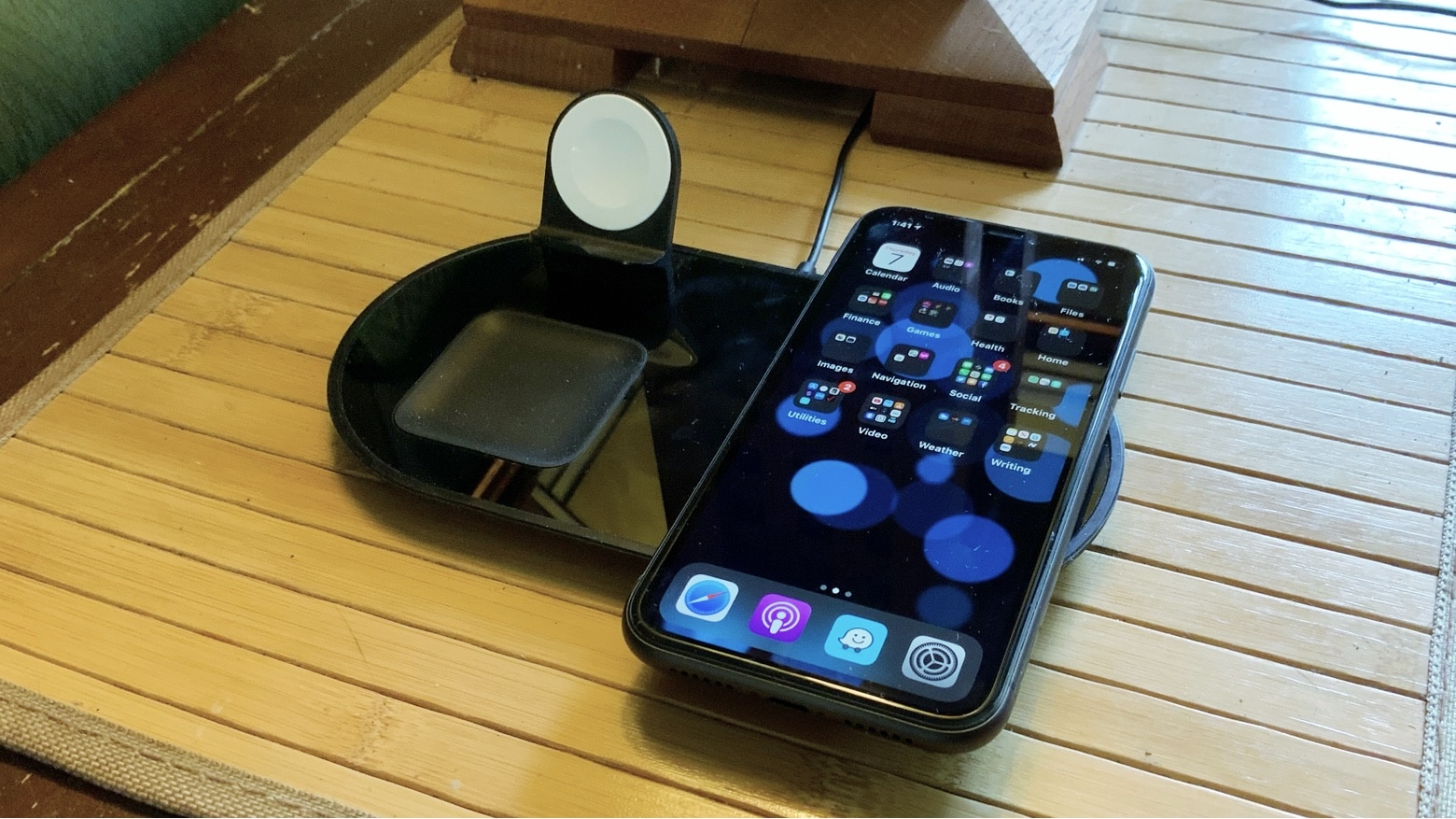 Mophie 3-in-1 Wireless Charging Pad for iPhone, Apple Watch and AirPods