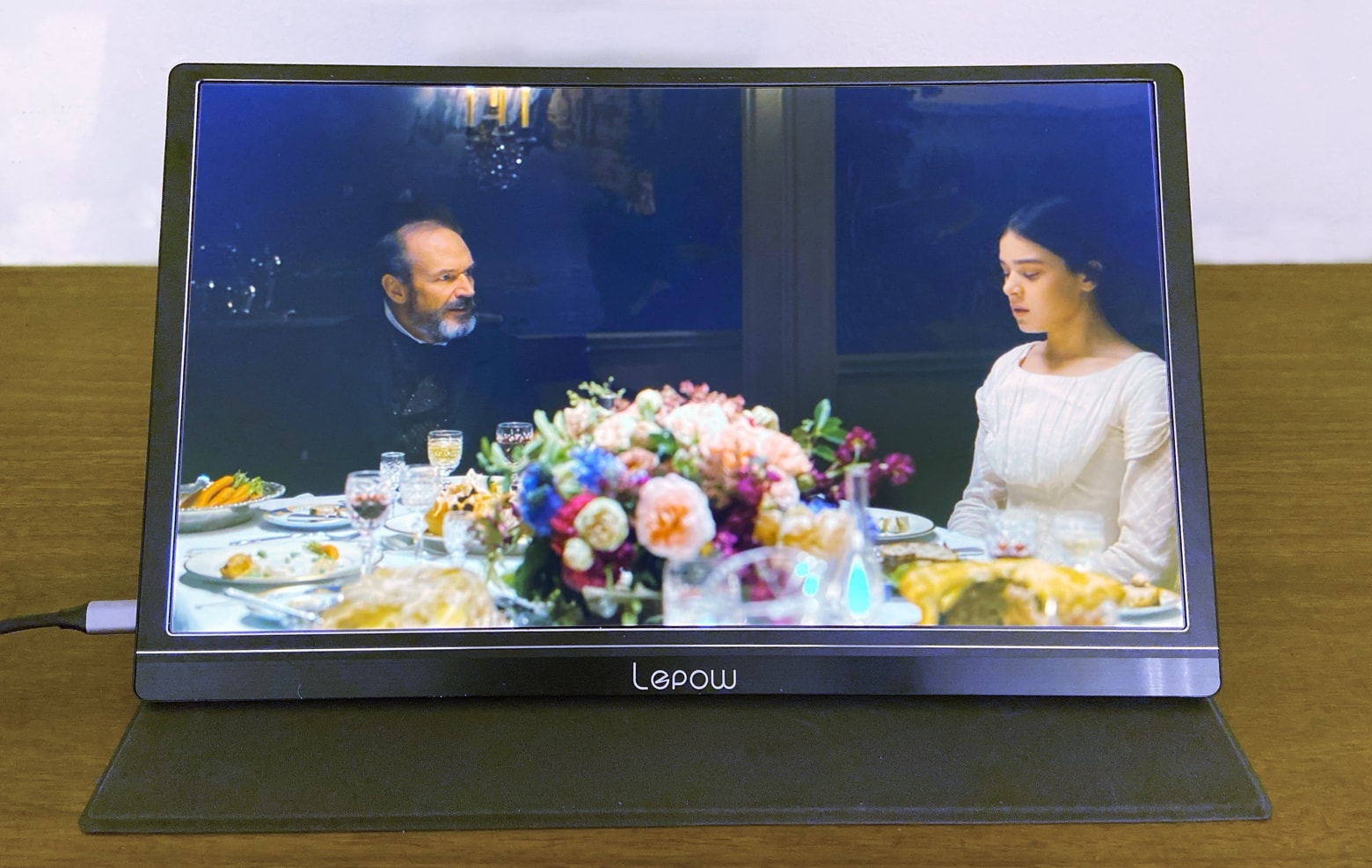 Lepow 15.6-Inch USB-C Portable Monitor