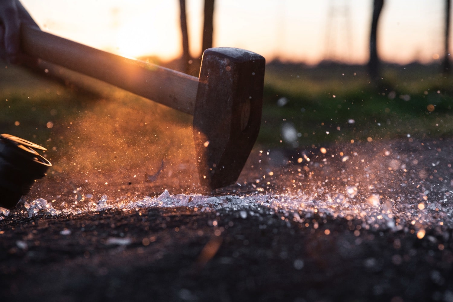 Hammer hammering