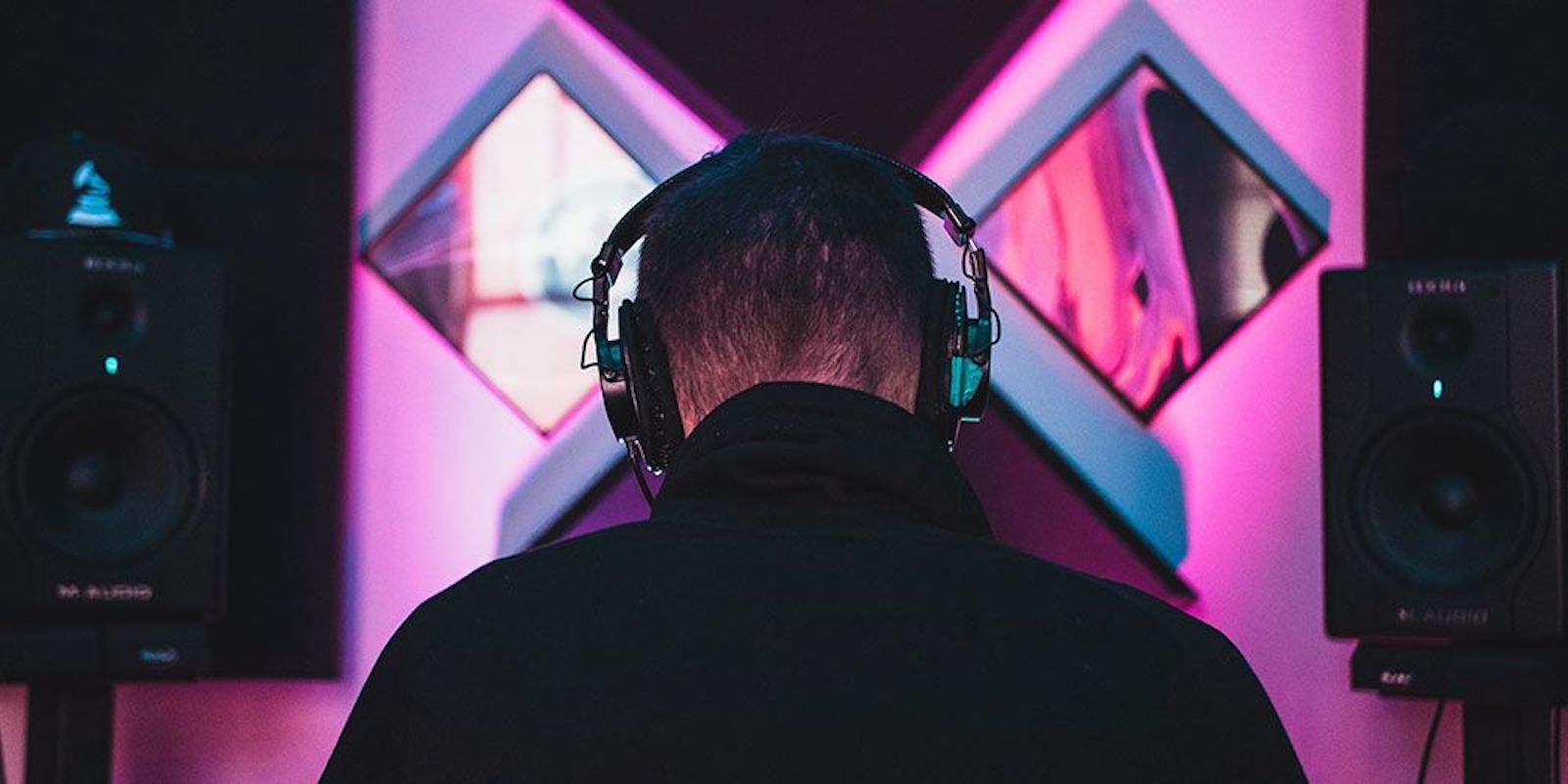 The 2020 Music Production with Ableton Live 10 & Logic Pro X Bundle