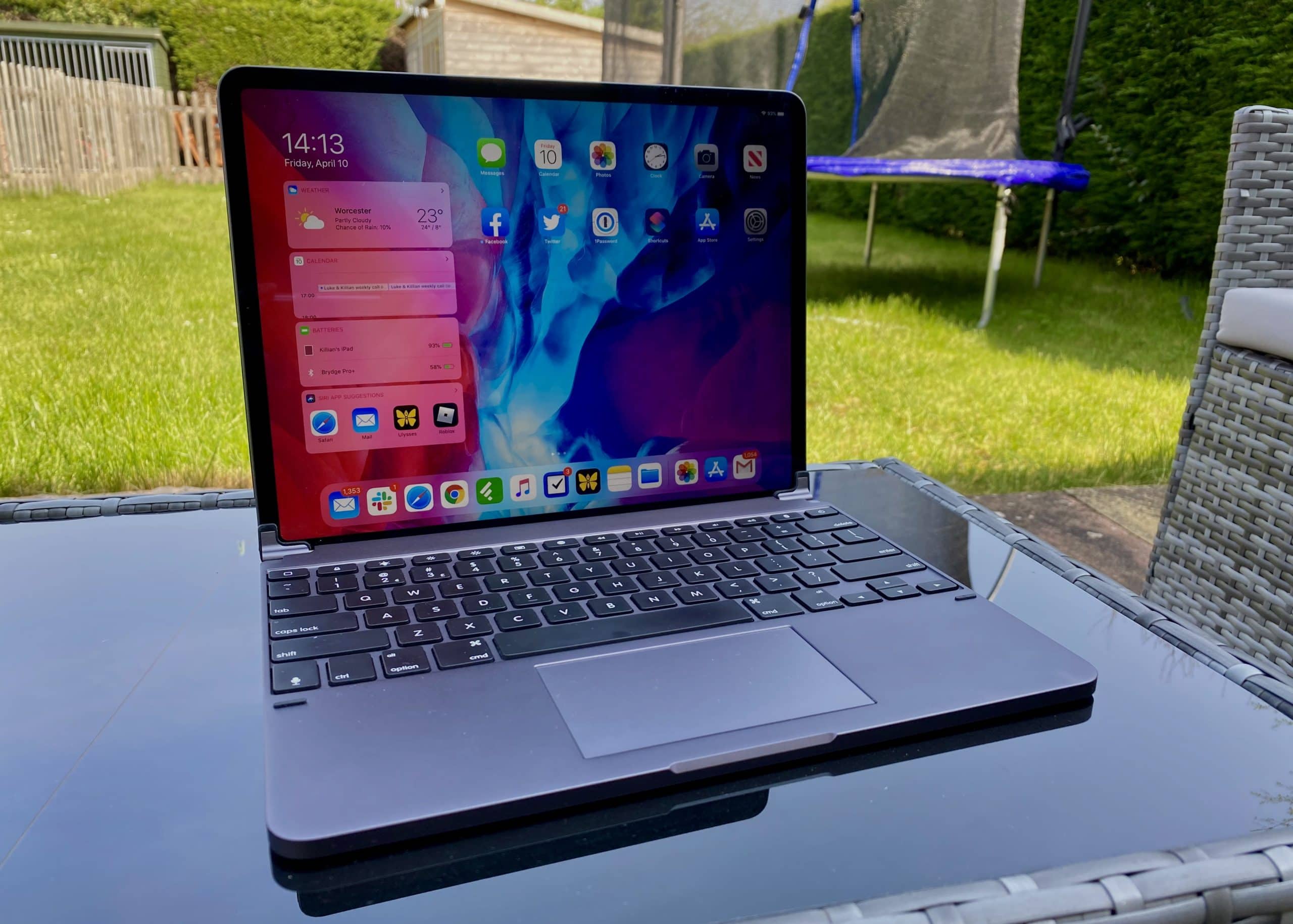 Brydge-Pro-iPad