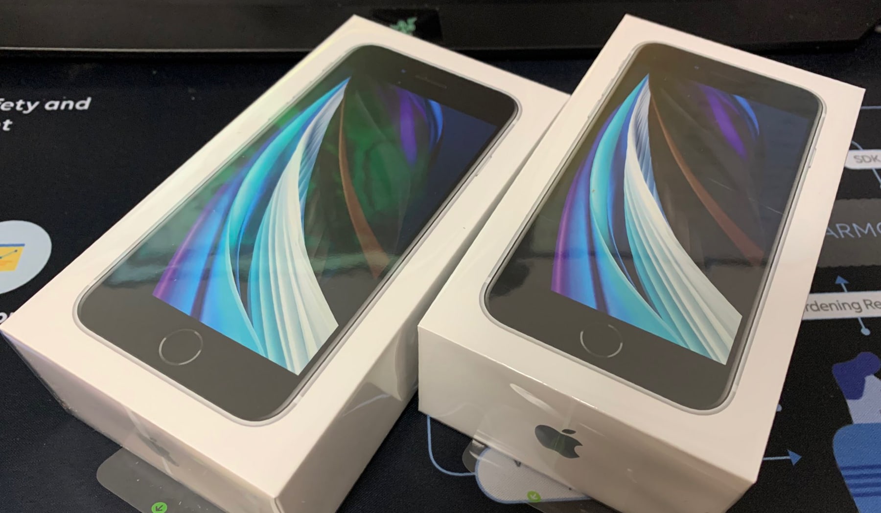 2020.iphone.se.arrival