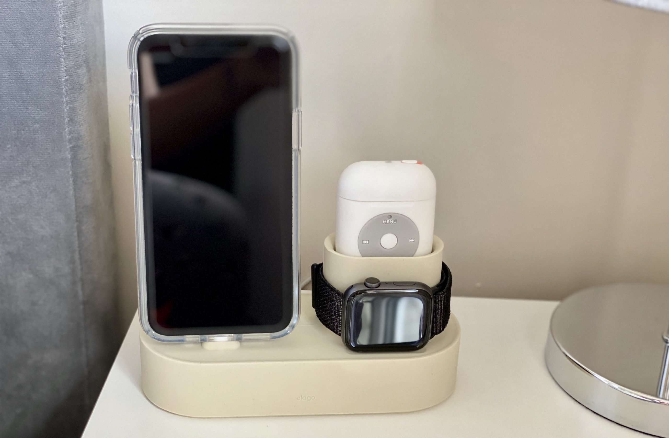 Elago-charging-hub-1