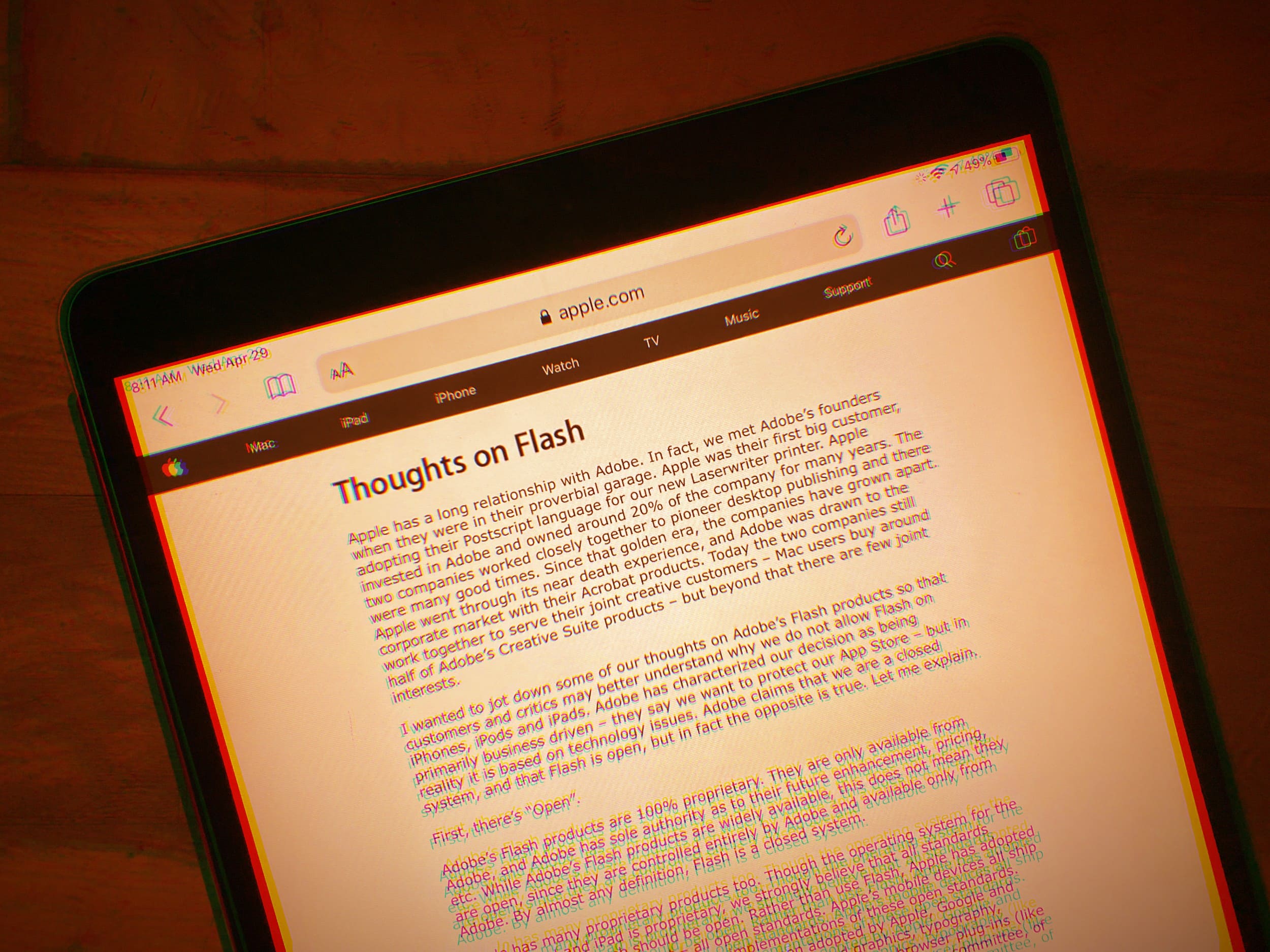 Photo of an iPad displaying Steve Jobs' open letter titled 