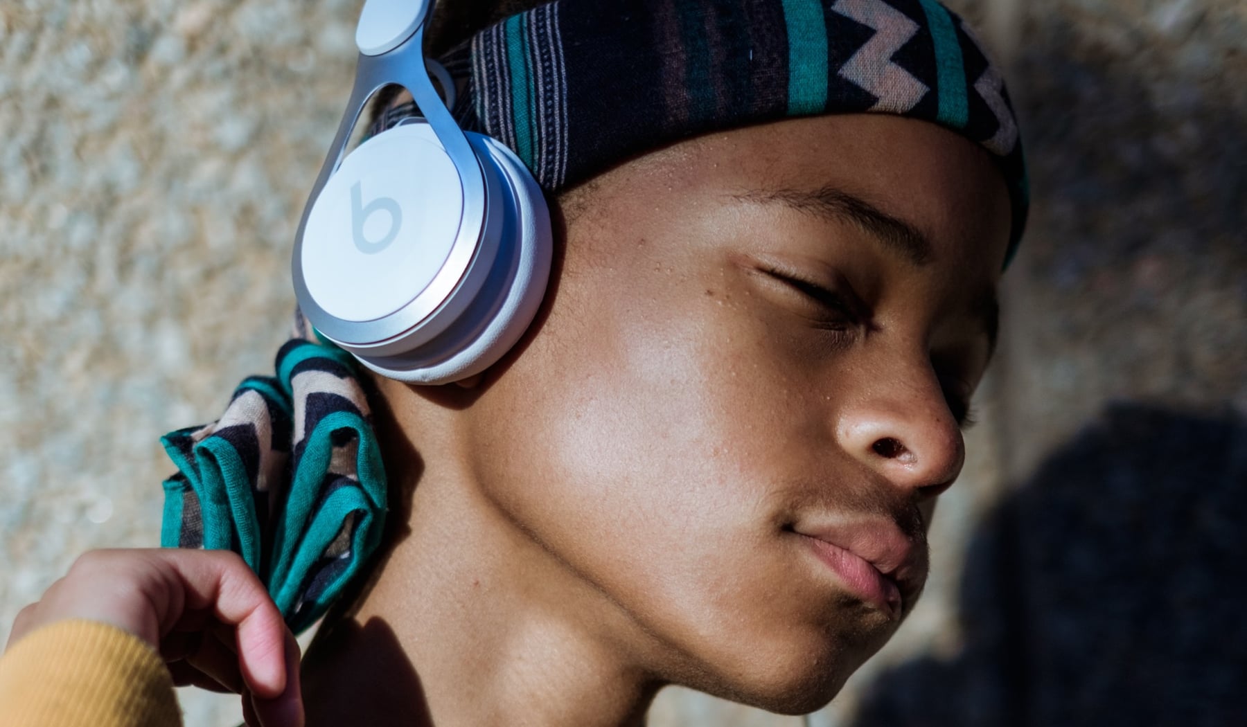 beats.over.ear