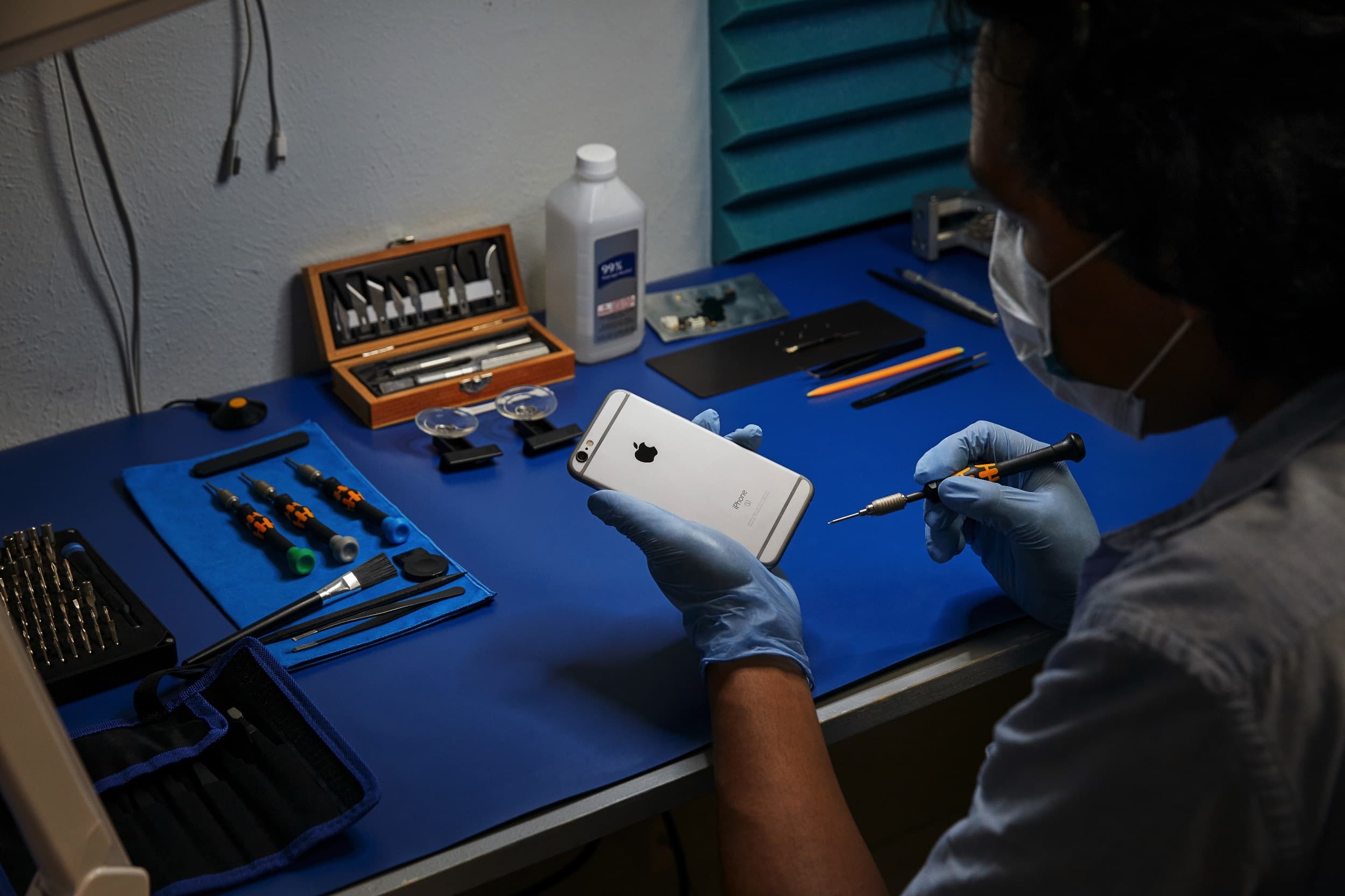 Apple repair program