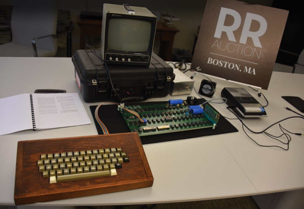 Apple-1
