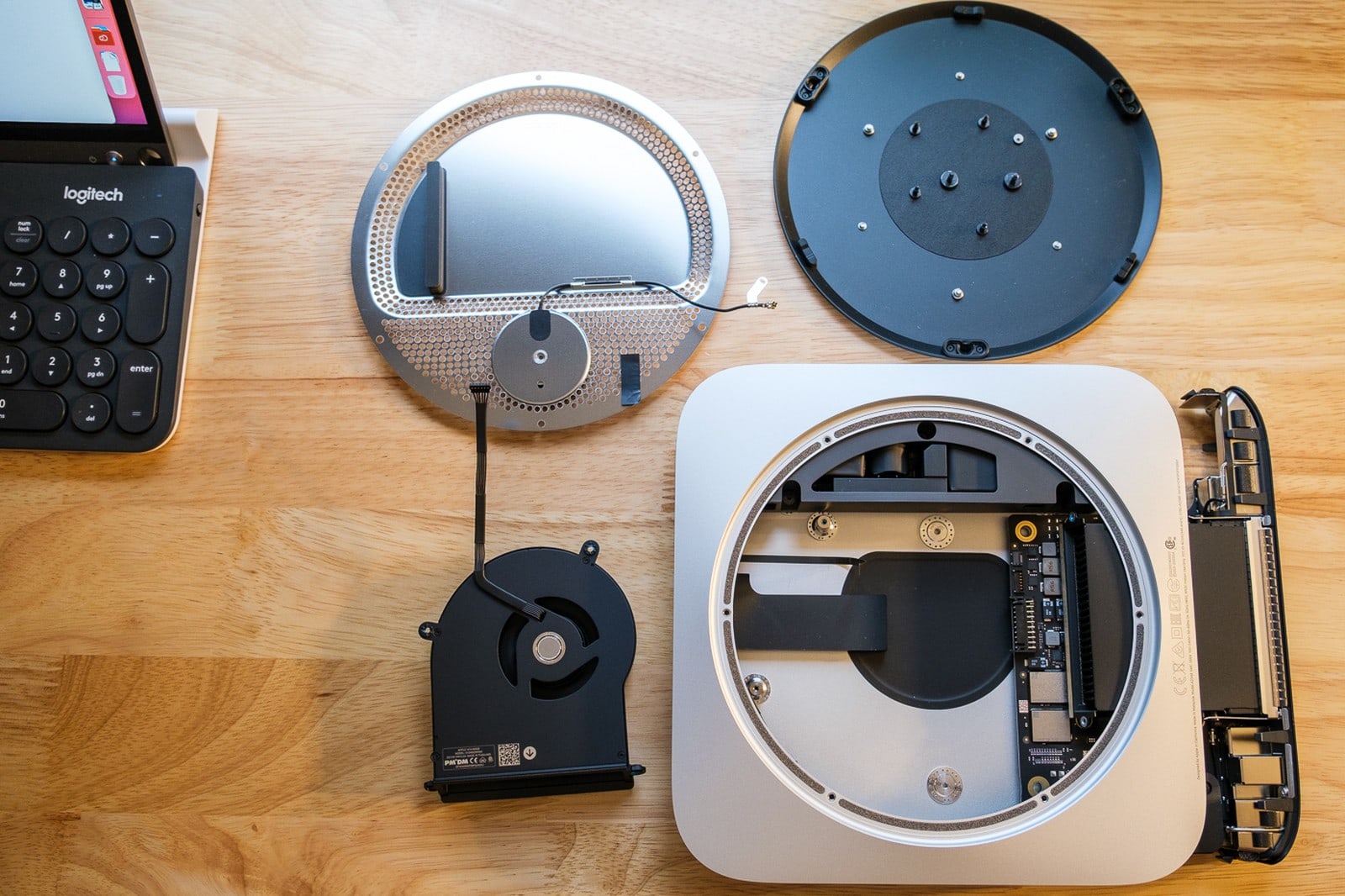 M1 Mac mini teardown