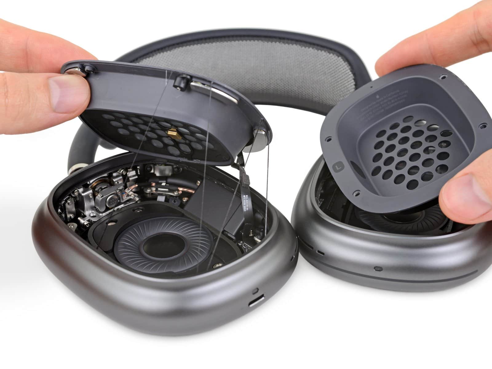 Teardown of AirPods Max