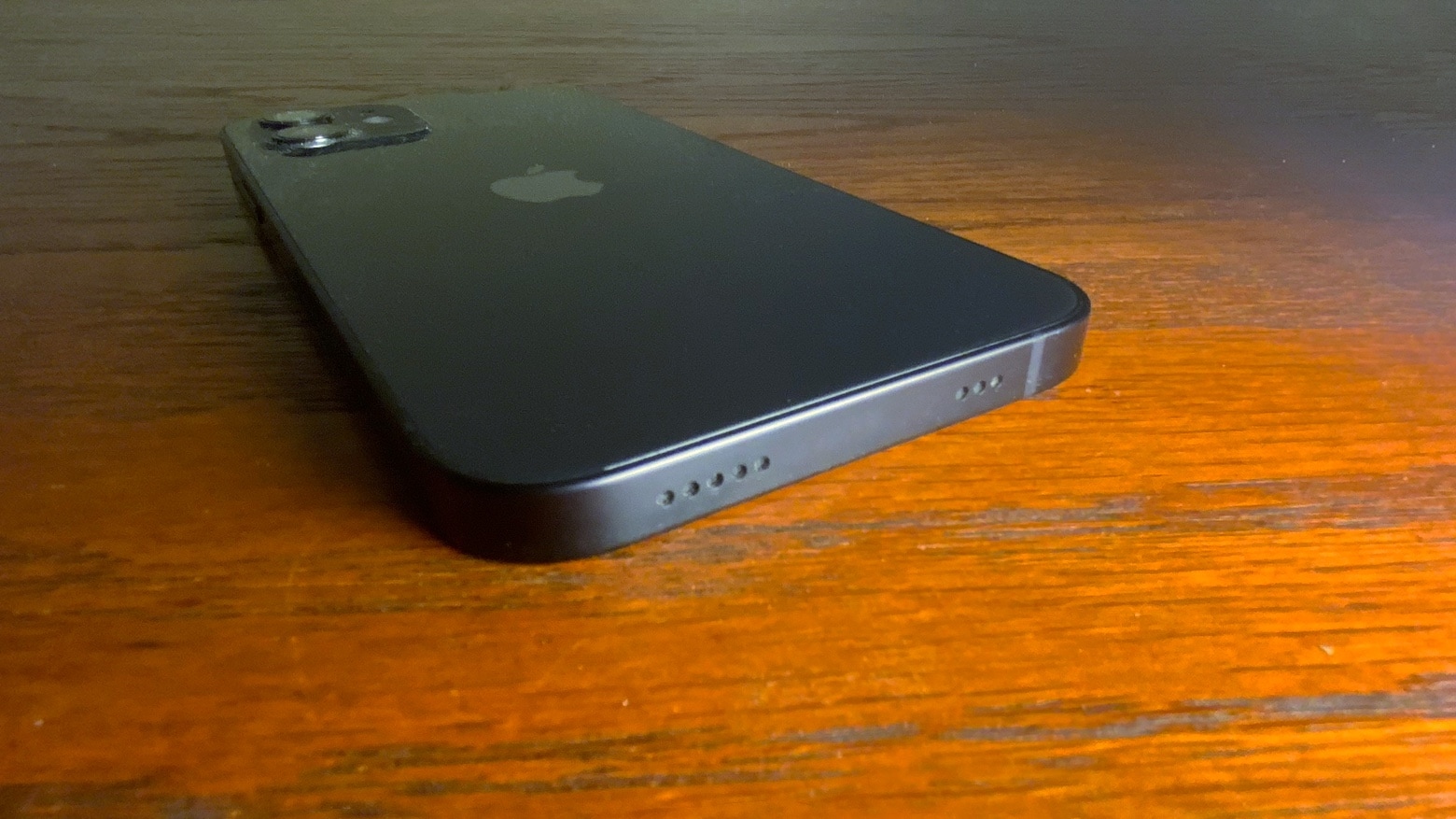 Apple, please don’t saddle us with a portless iPhone. This wouldn't be better.