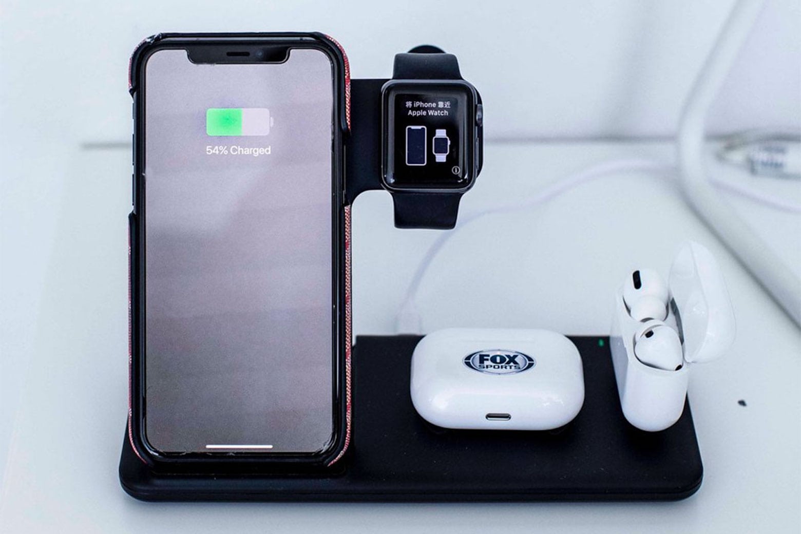 Wireless charging station
