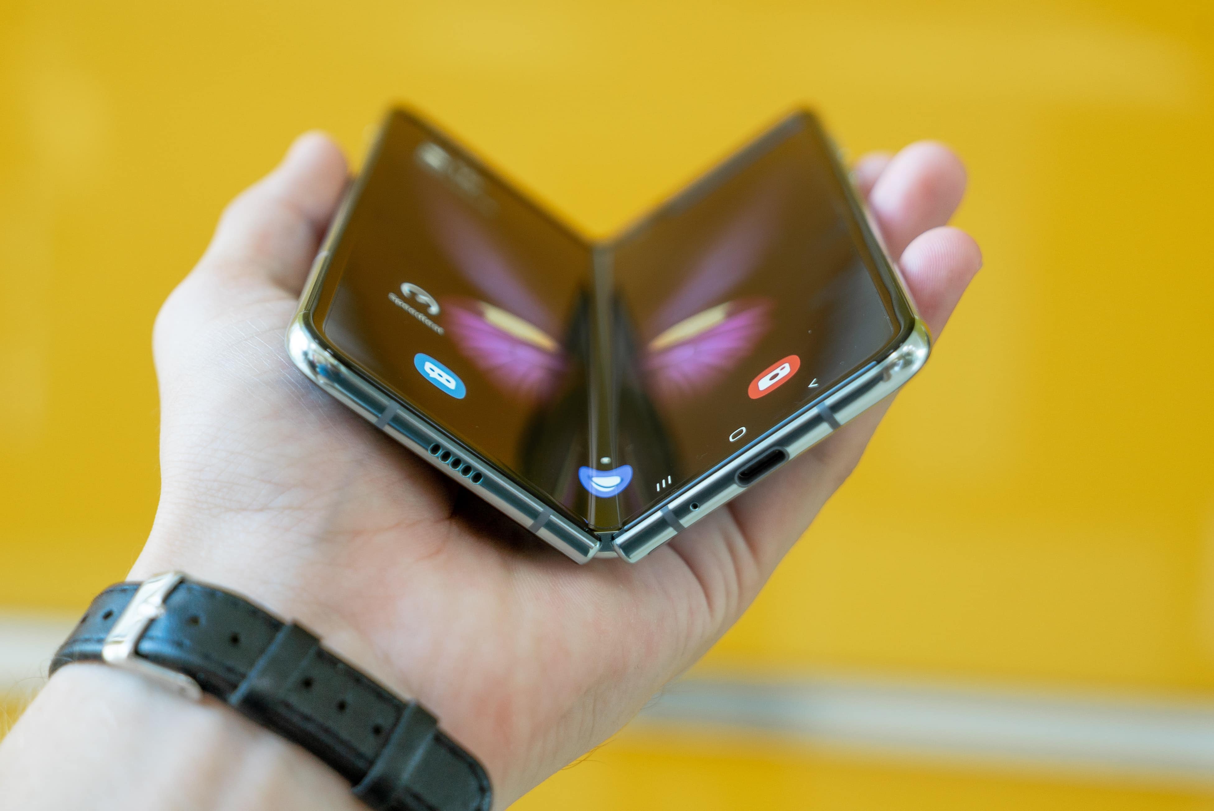 Folding phone