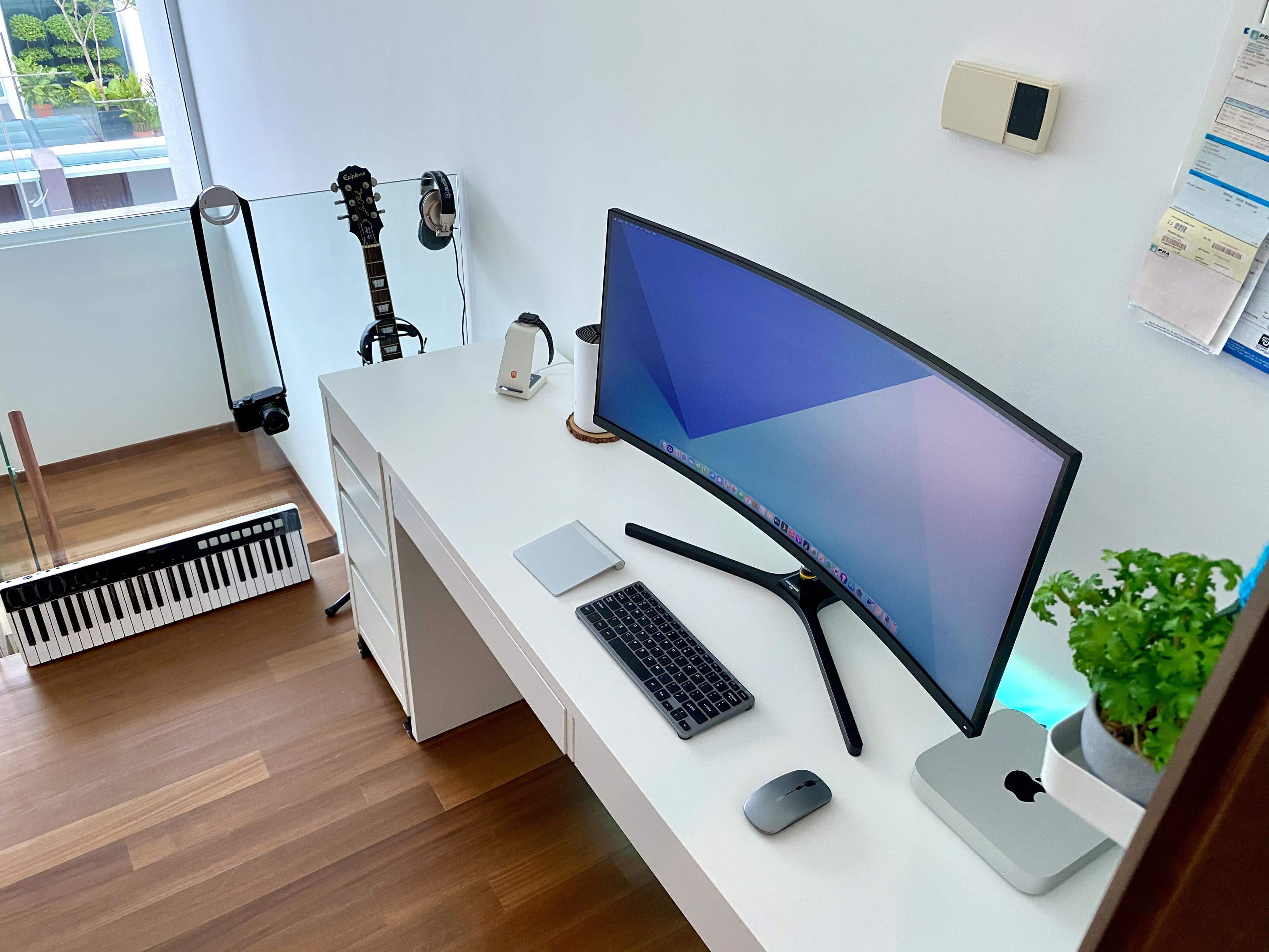 The Mac mini M1 on the right may not be living up to house audio standards.