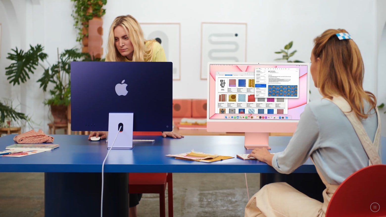 24-inch iMac 2021 with Apple M1 processor. In blue and pink