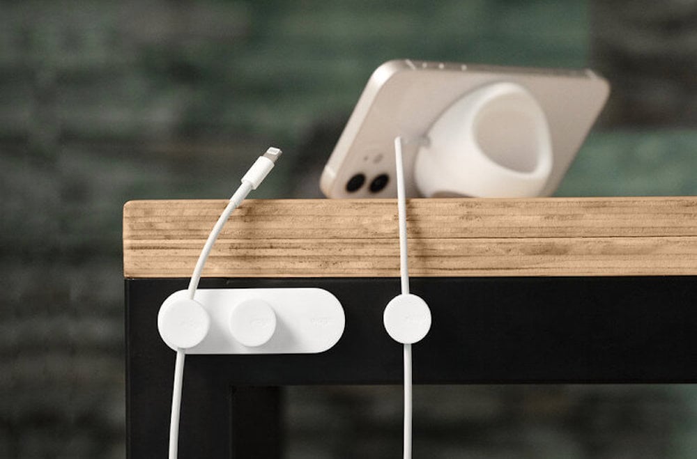 Elago cable management system
