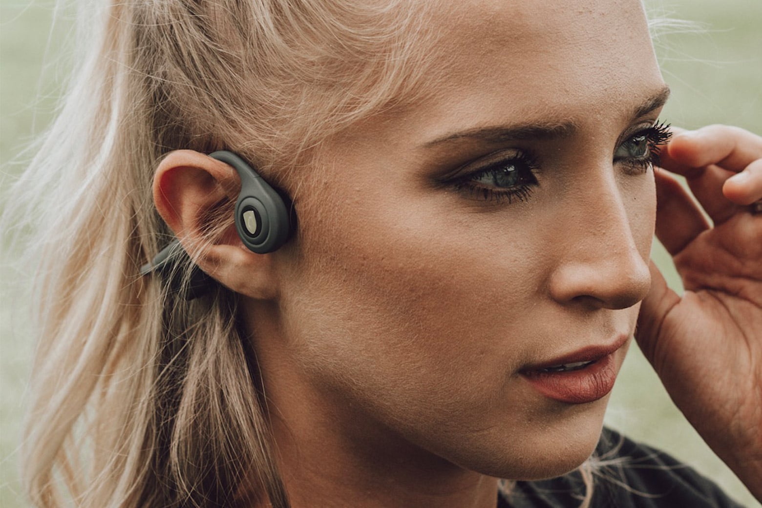 earphones