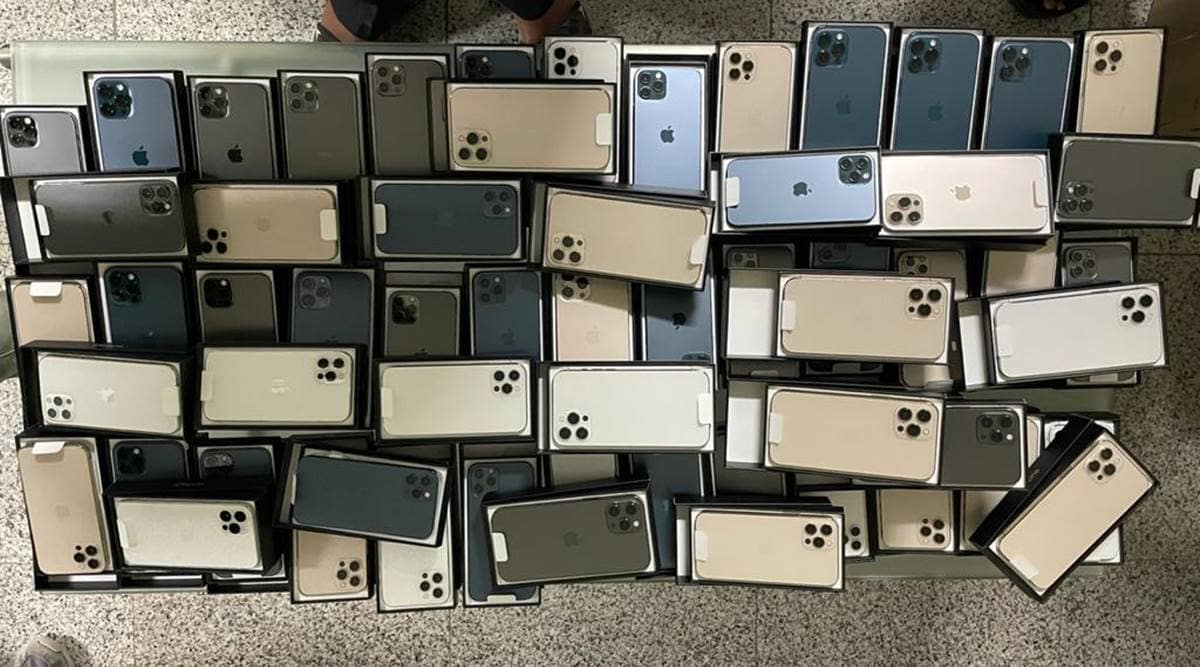 iPhone India cusoms