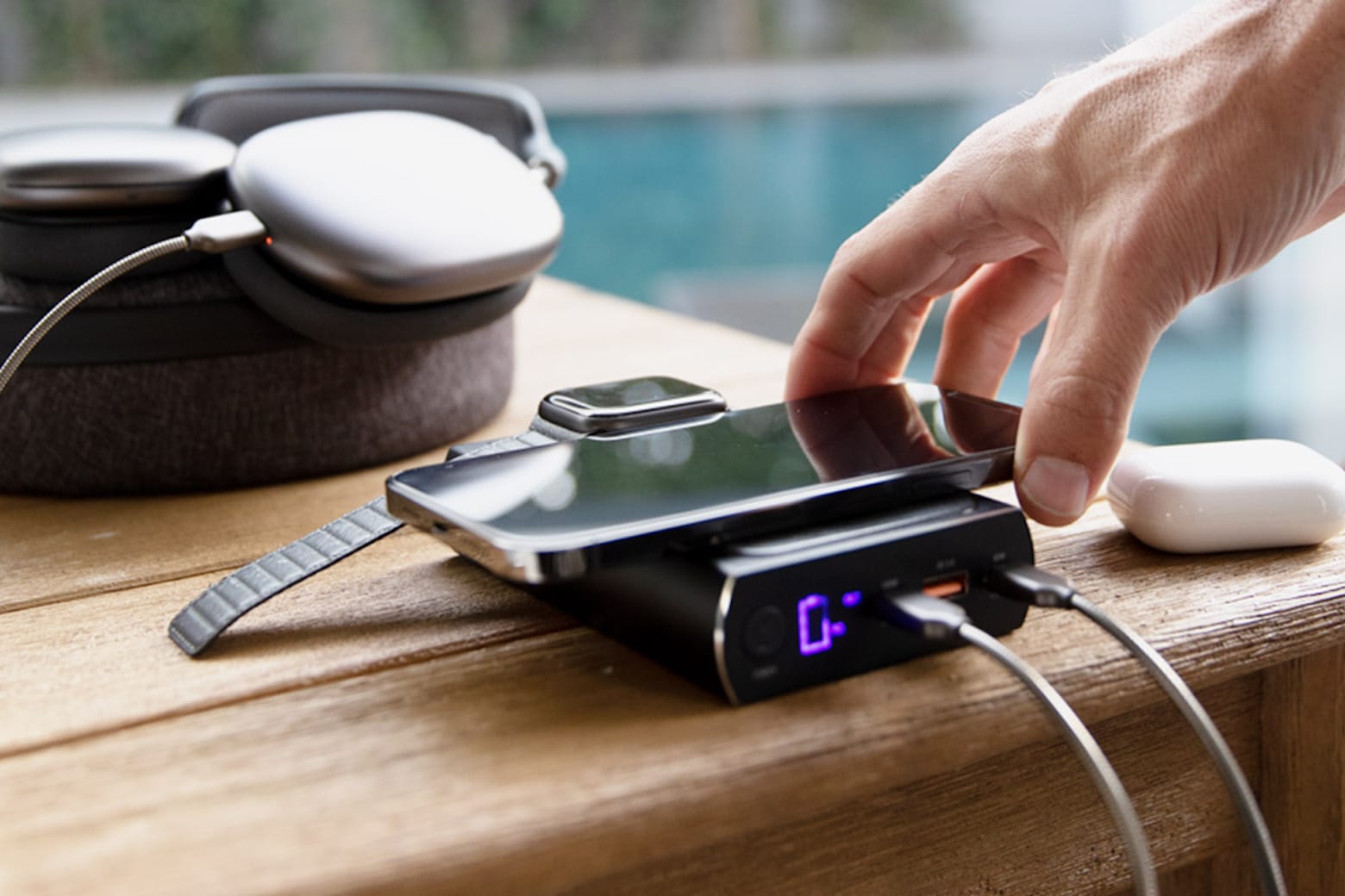 ScoutPro chargers all of your Apple devices.