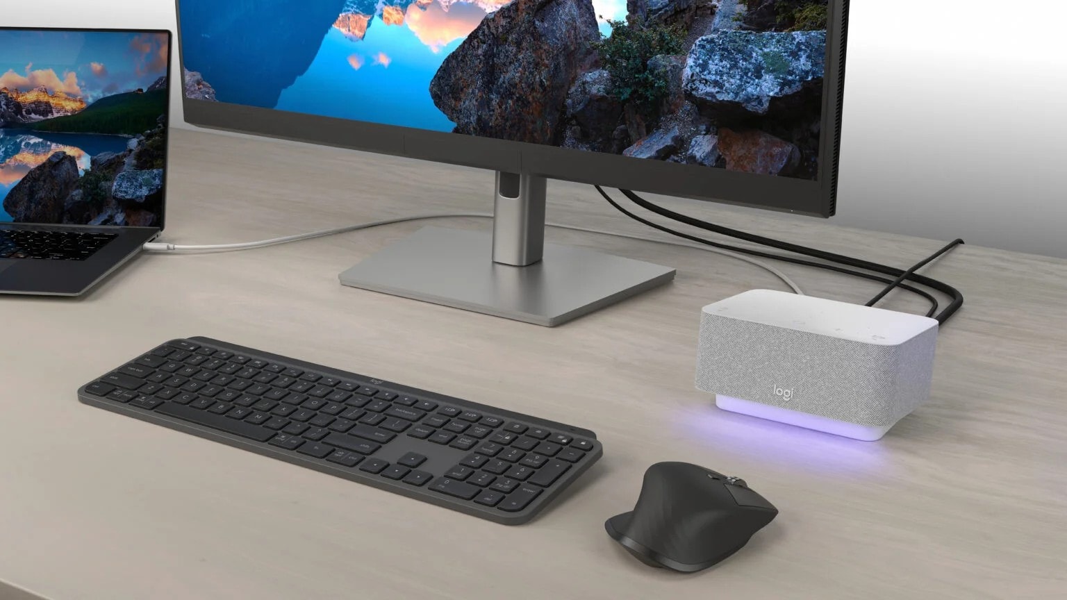 Logi Dock hub with speakerphone