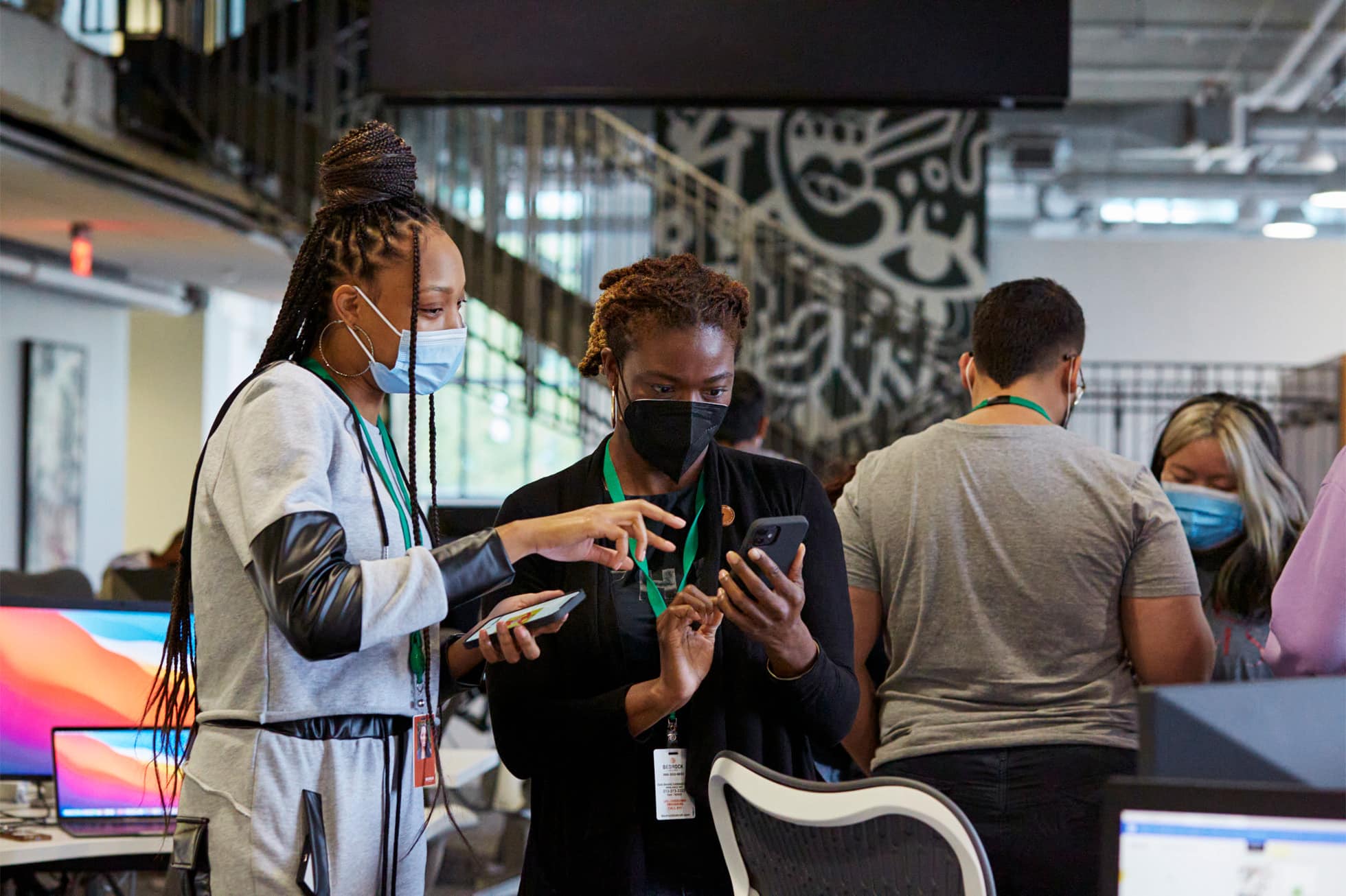 Apple's new educational program teaches skills for iOS app development.