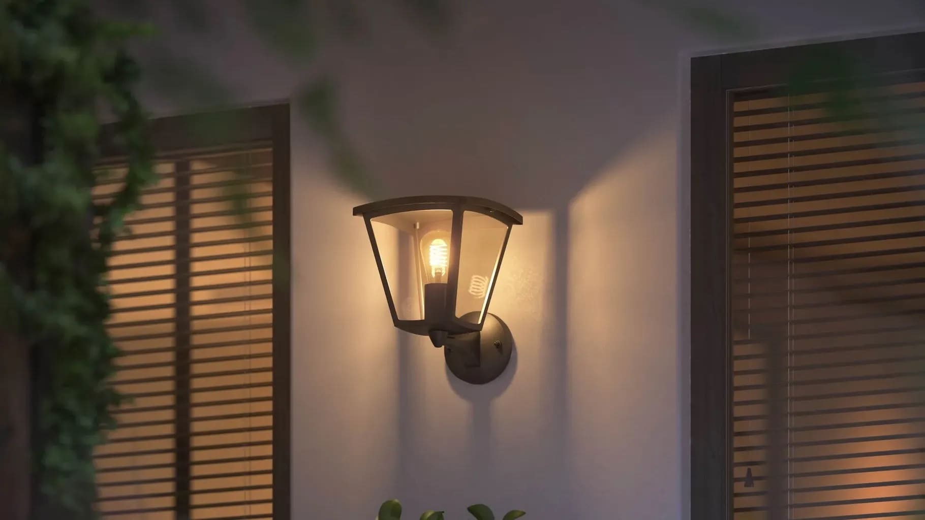 The Inara's exposed filament harkens back to Thomas Edison.