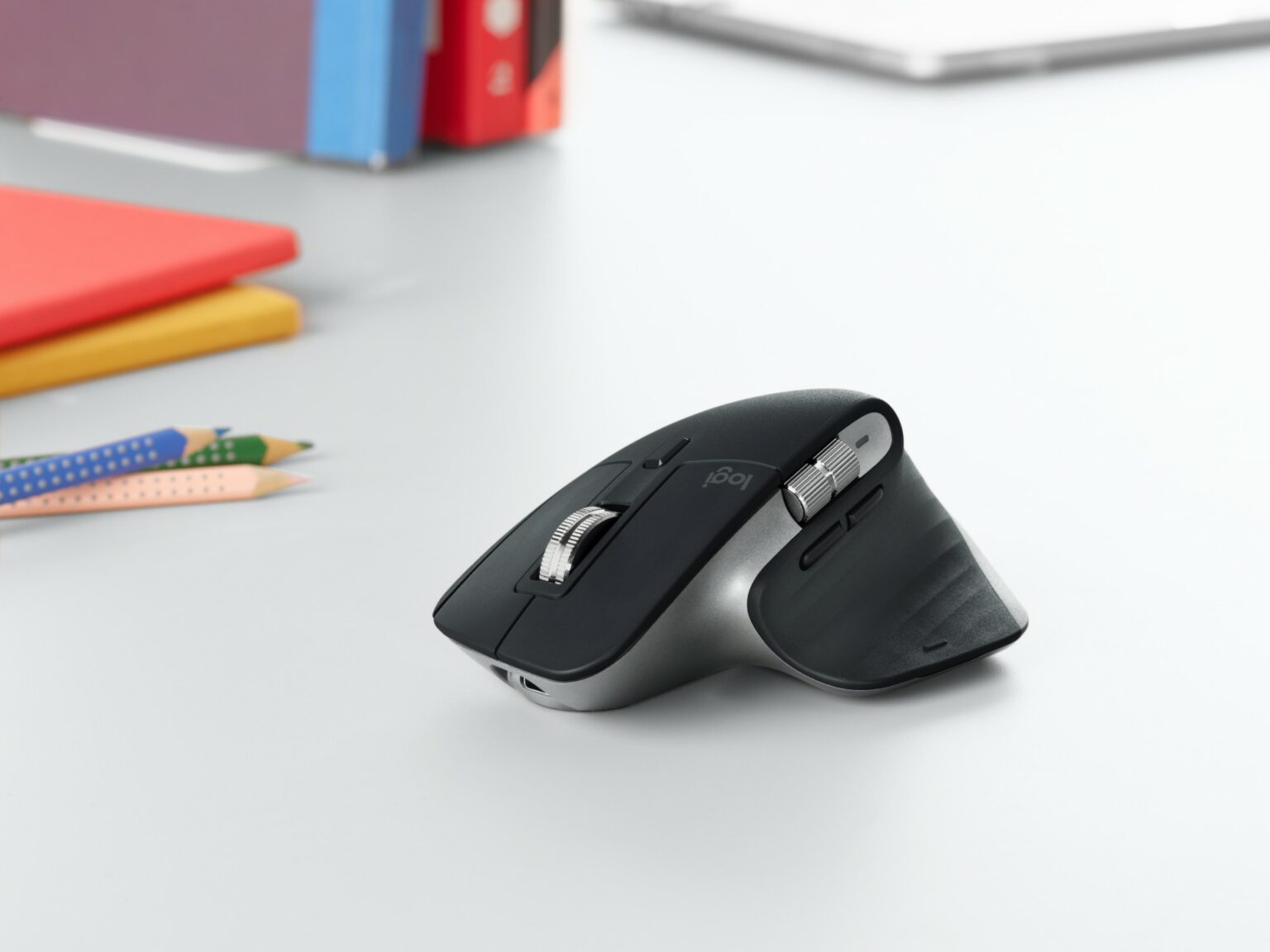 With the new update, Logitech peripherals like the MX Master 3 mouse should work more smoothly.