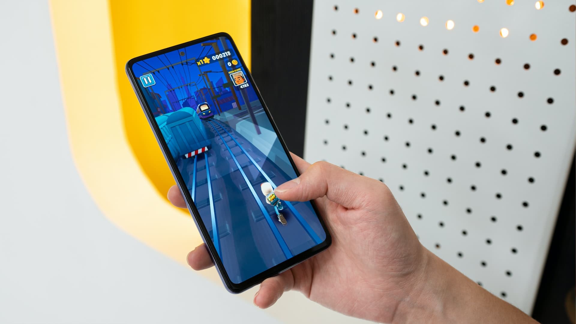 Samsung Galaxy app throttling