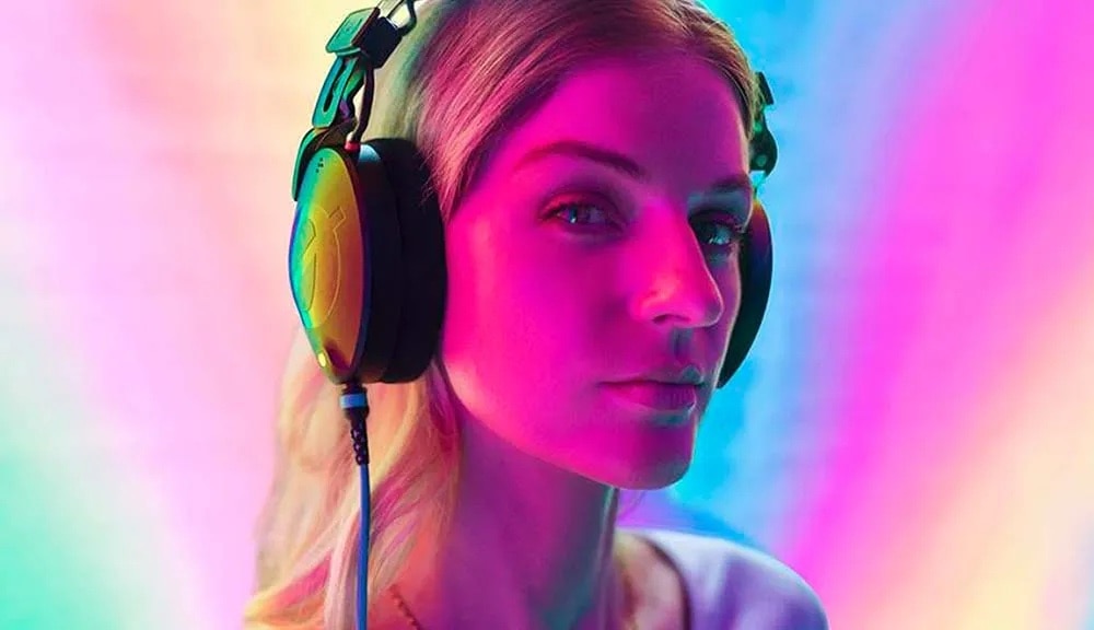 Rode's wired, over-ear headphones promise great sound and supreme comfort.