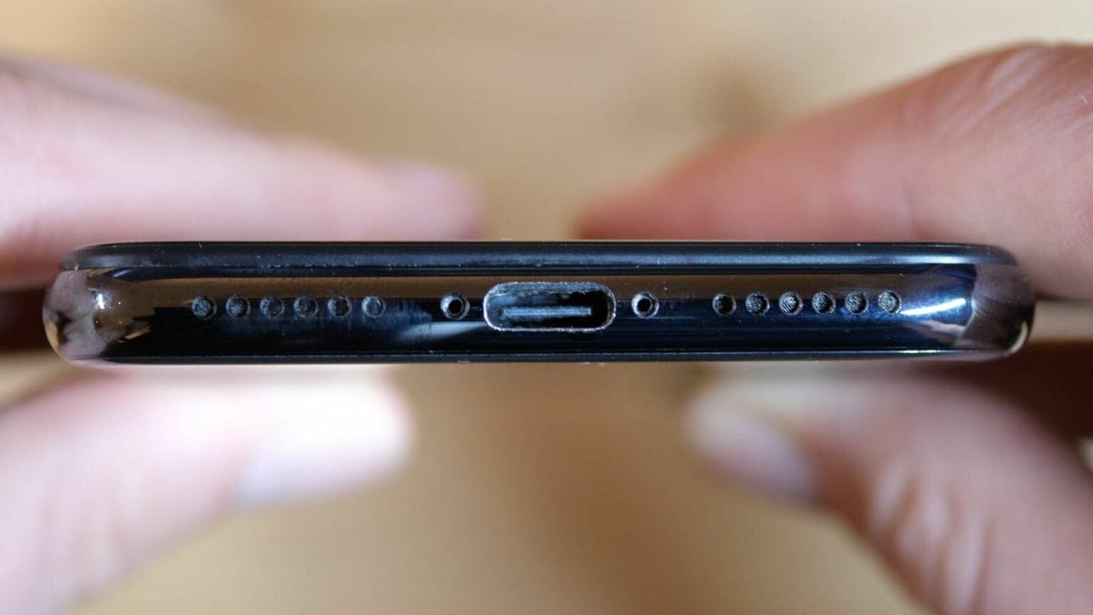 Robotics engineer Tom Pillonel modded his iPhone with USB-C and sold it for $86,000 on eBay.