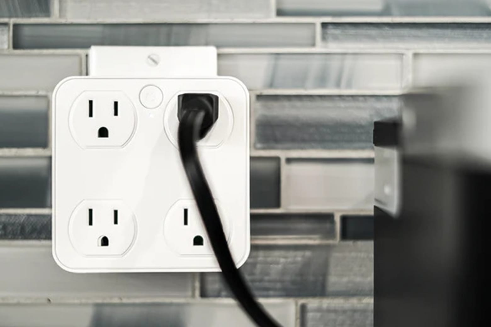 Control your home with an app using these wireless smart plugs.