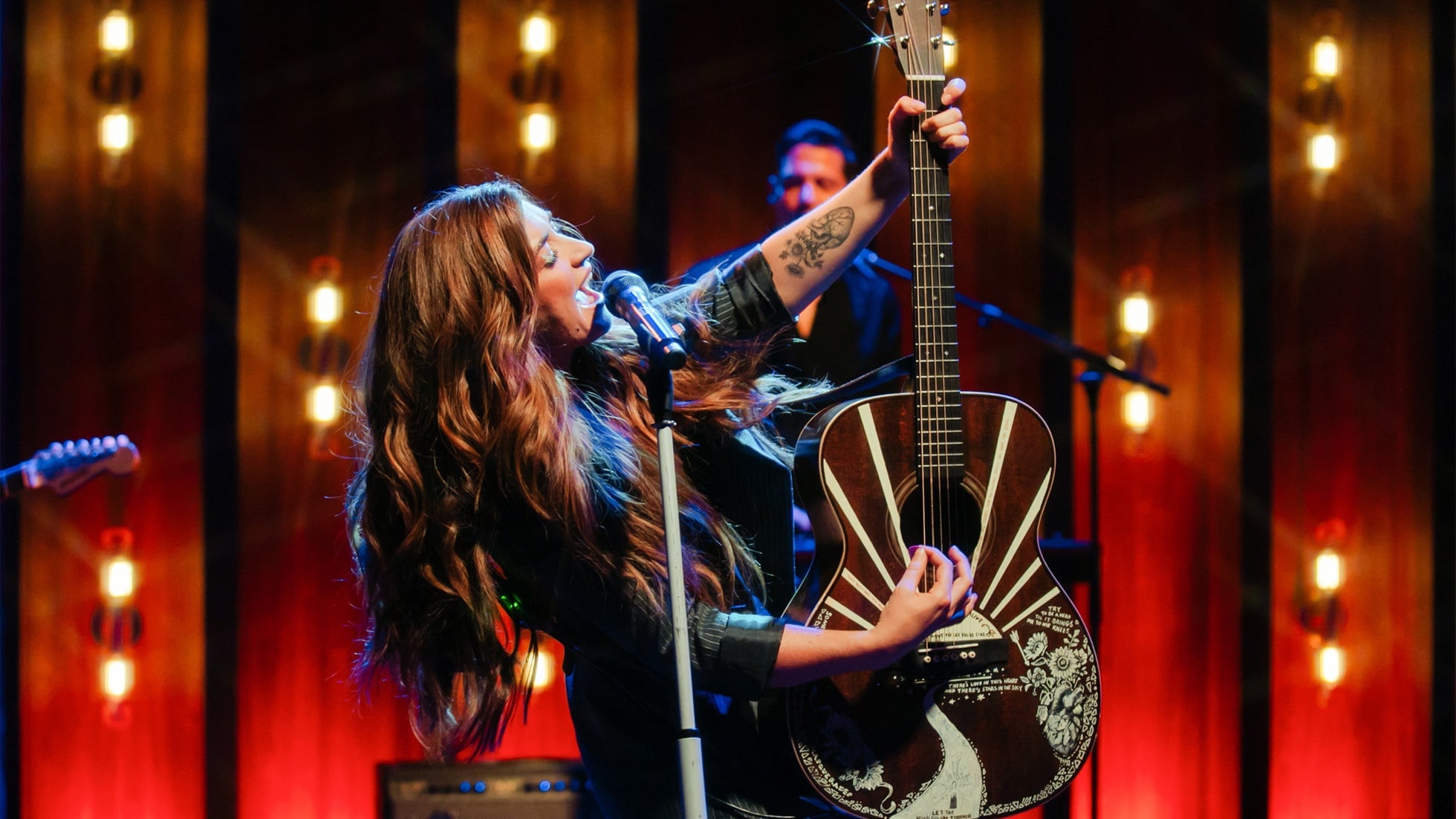 Tenille Townes – Apple Music Sessions capture exclusive live performances