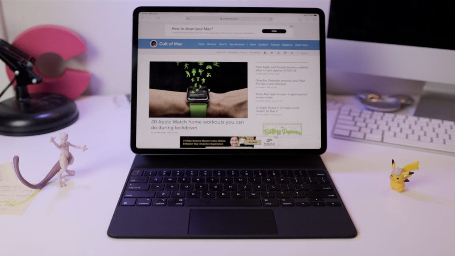 Turn your iPad Pro into a laptop (for $50 less than the usual price).