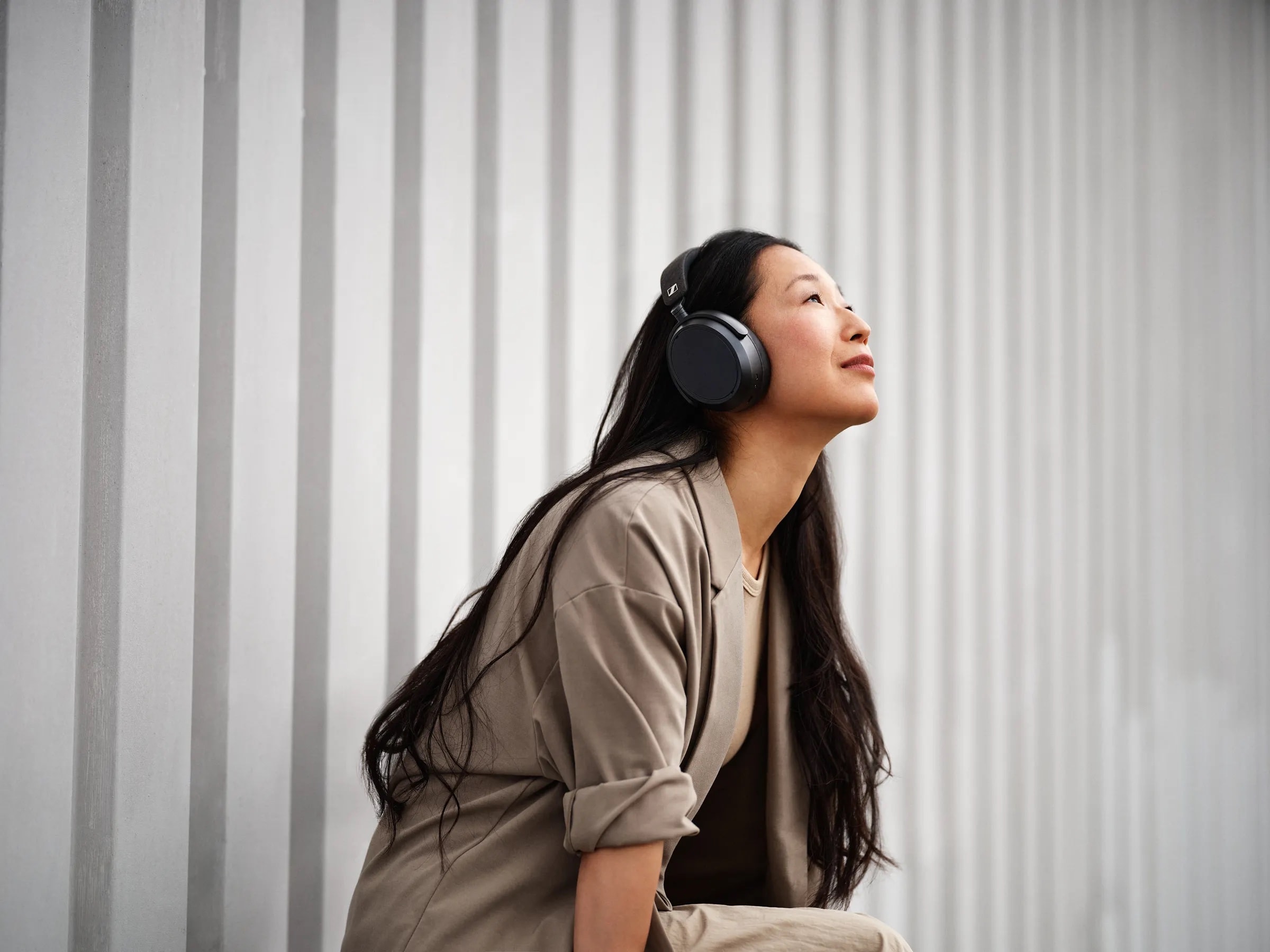Sennheiser's new Momentum 4 ANC wireless headphones changed up their look and claim 60 hours of battery life.