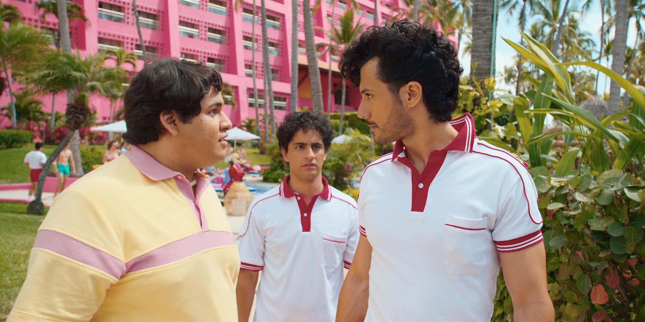 Acapulco season 2 recap: Acapulco returns with more '80s fun at a madcap Mexican resort. And this time, it's actually funny!