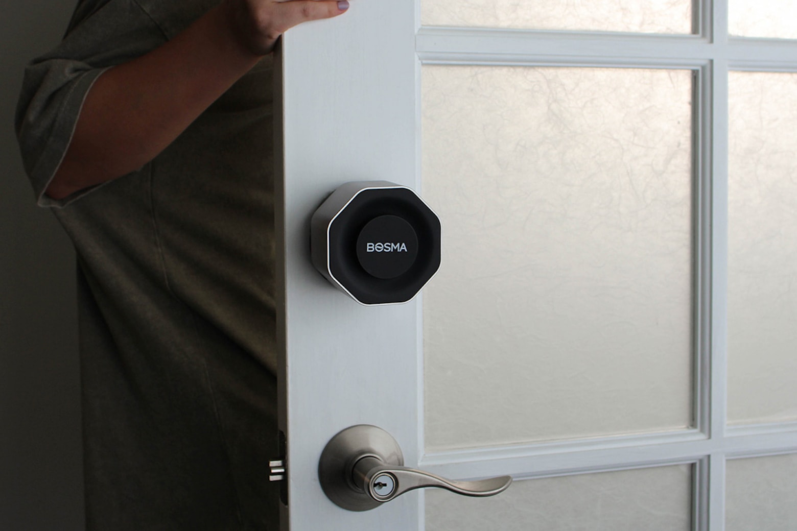 This smart door lock has five star reviews across the board - and you can grab 25% off today.