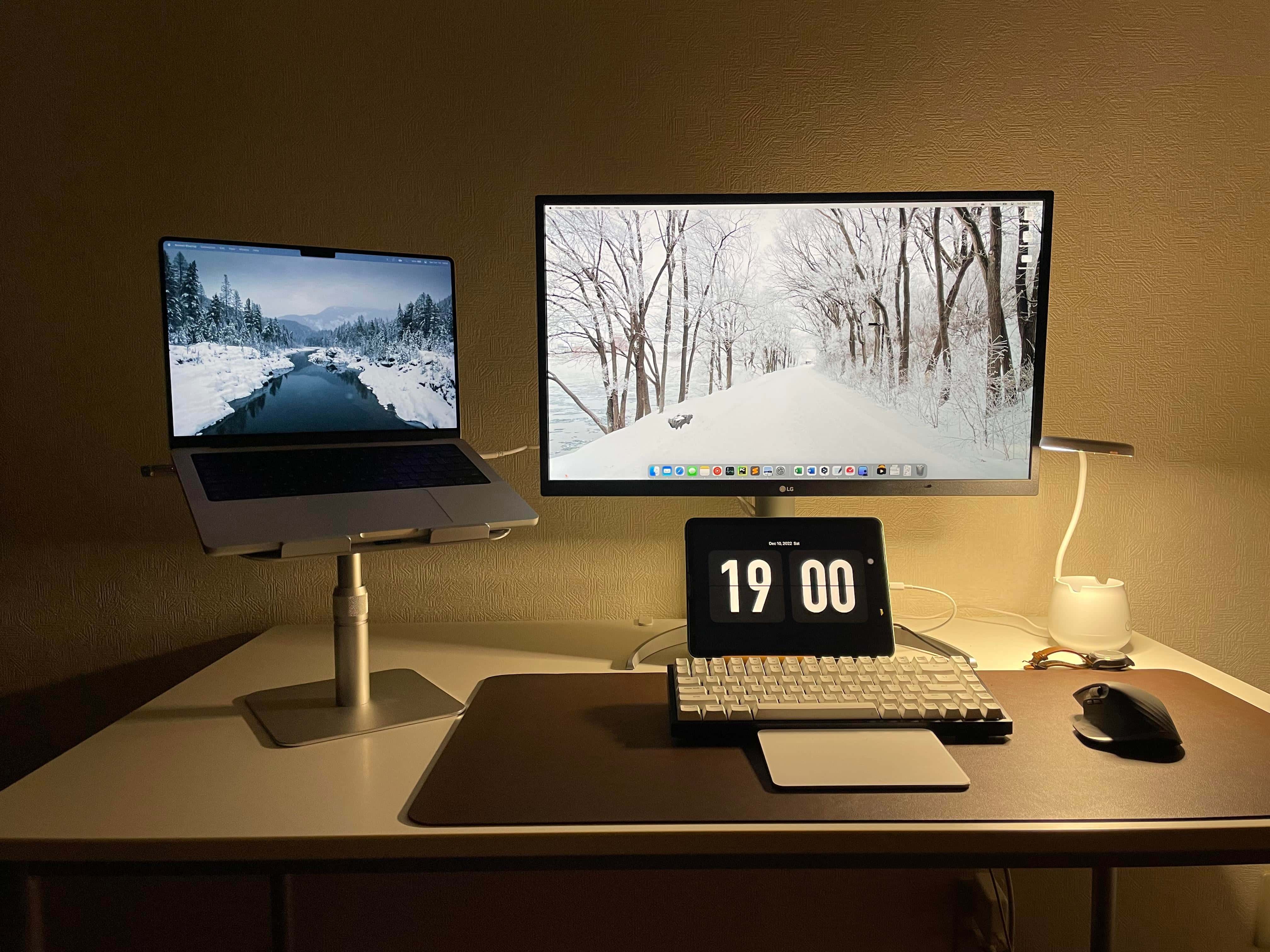 This is what a Ph.D candidate's computer setup looks like.