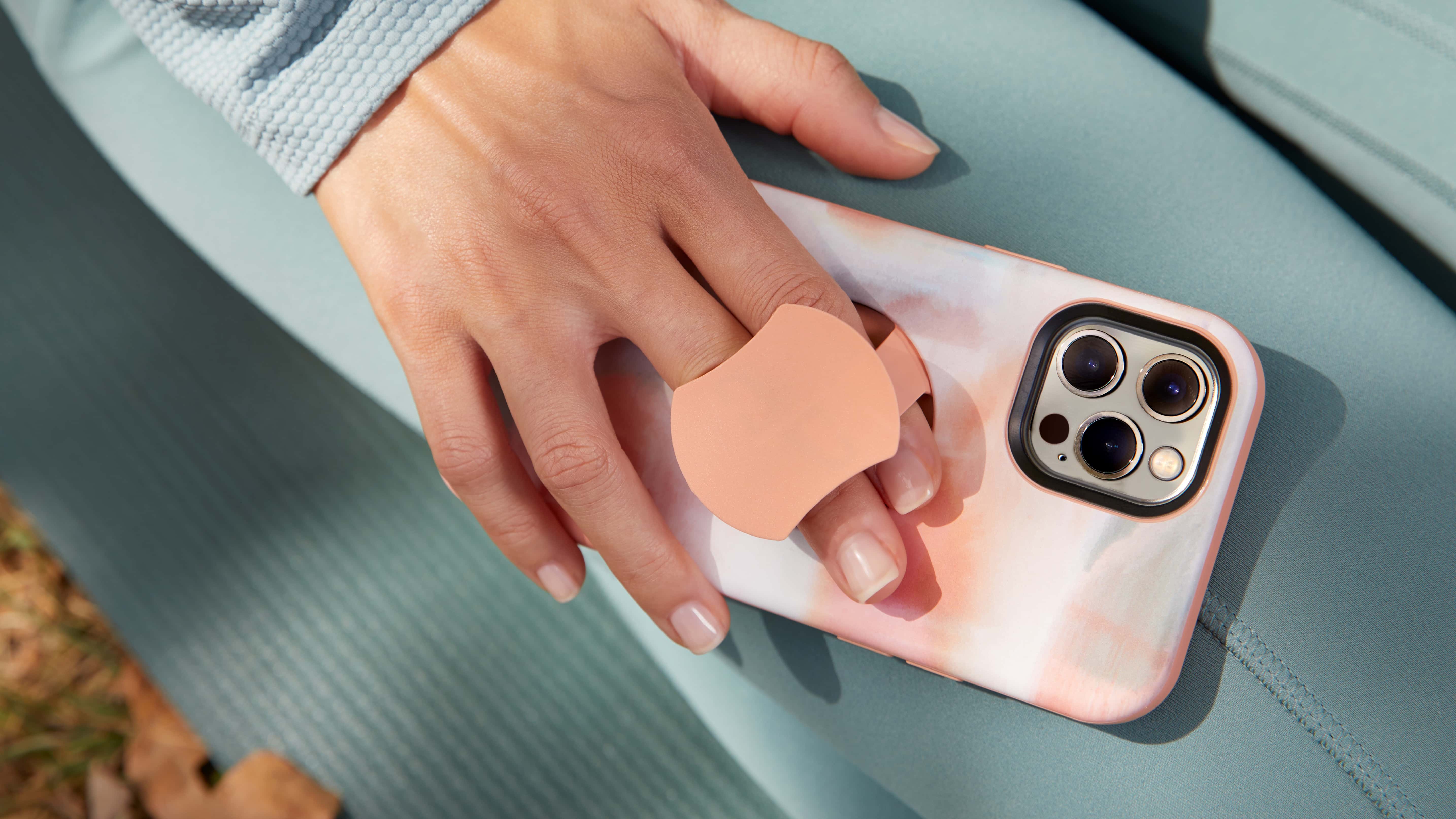OtterBox OtterGrip gives iPhones serious protection plus a pop-up handle