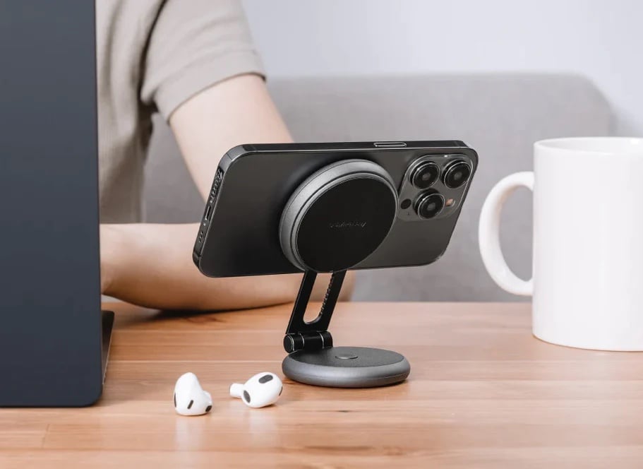 Need hands free iPhone use at your desk? No problem.