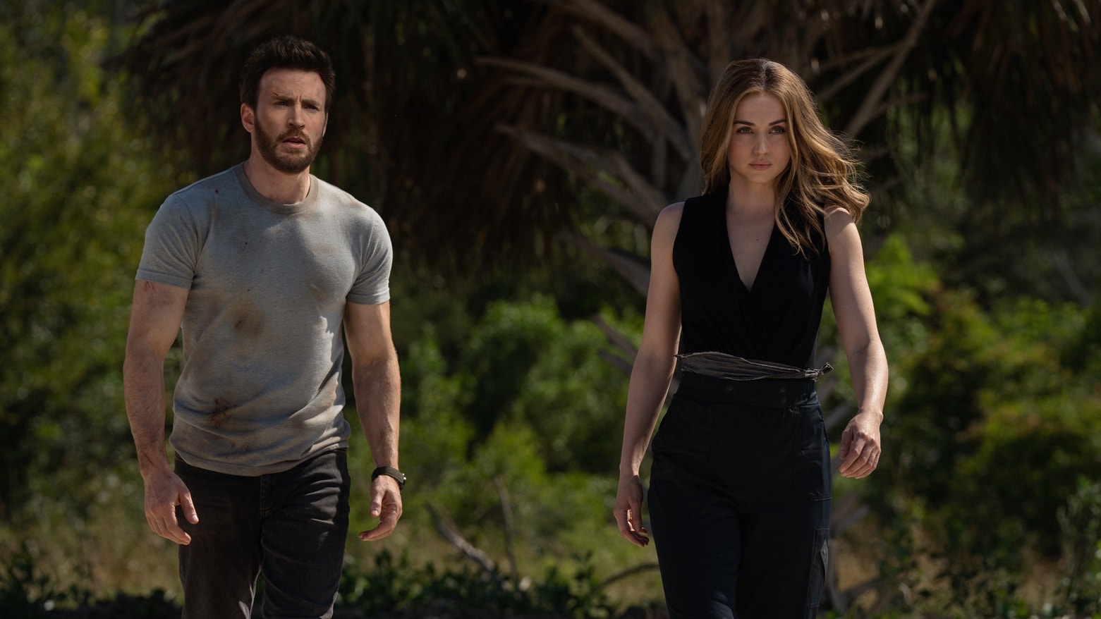 Chris Evans and Ana de Armas in 