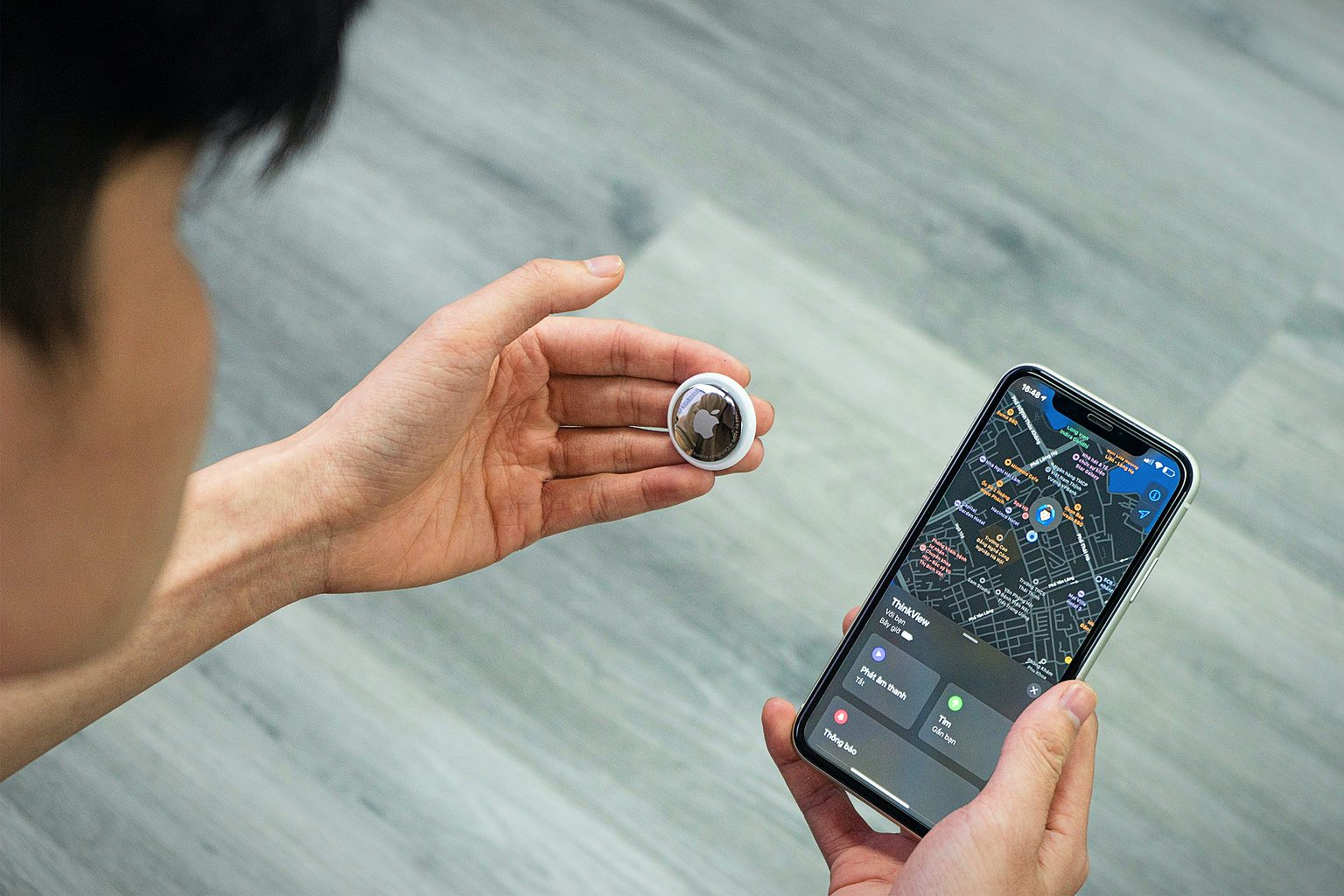 If you can track your stolen car with an AirTag, you can help police get it back.
