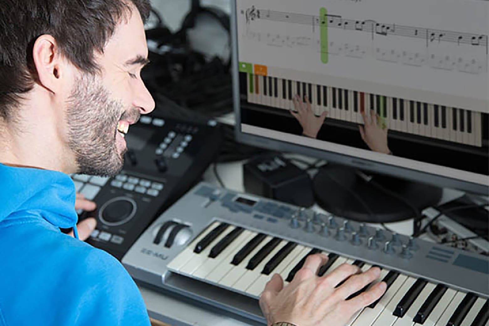 Skoove piano lessons app lets you learn how to play piano on by yourself.