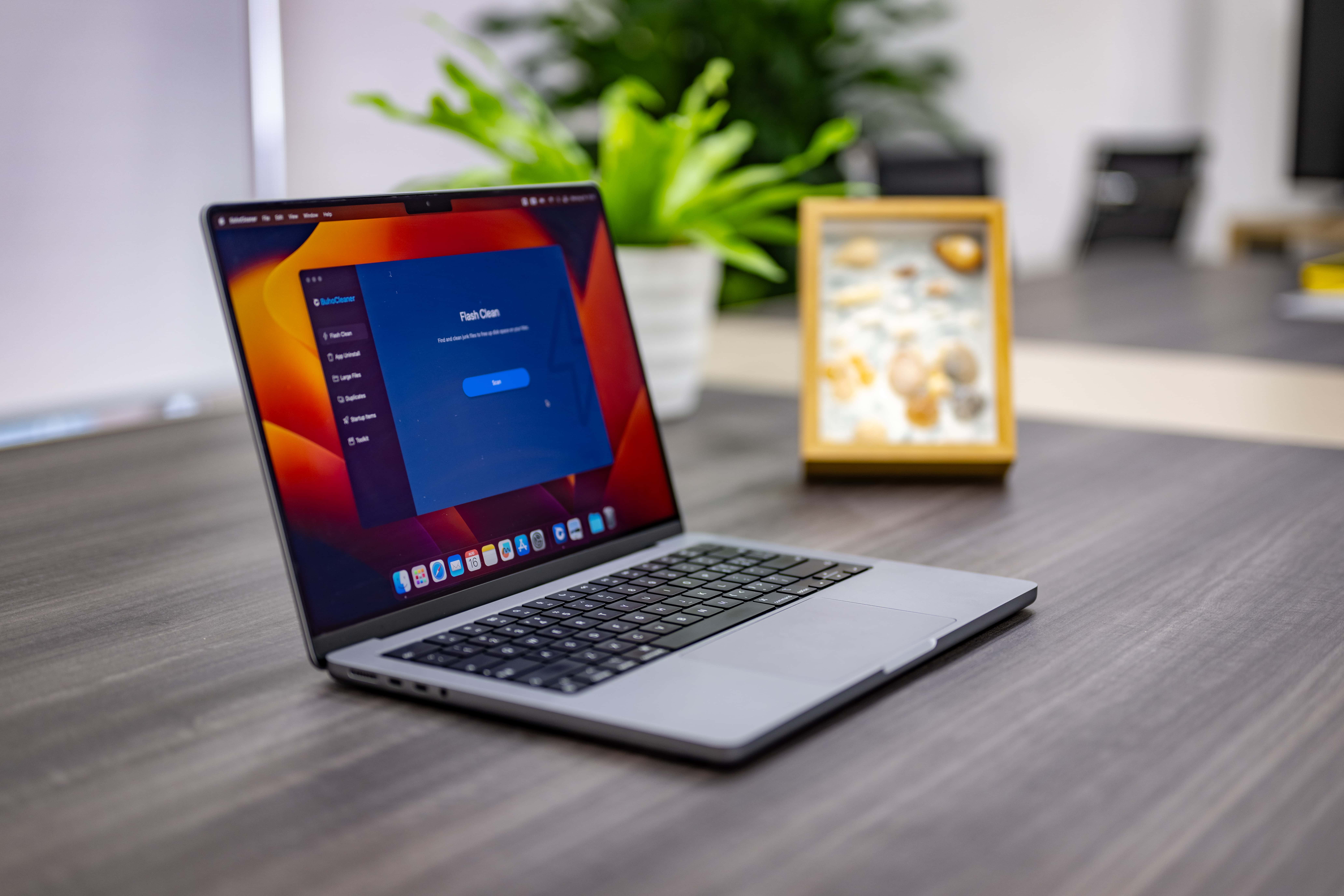 The BuhoCleaner app from Dr.Buho is a breeze to use. It'll speed up your Mac.
