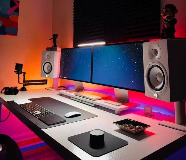 Want a highly functional and symmetrical setup? Get two of most things.