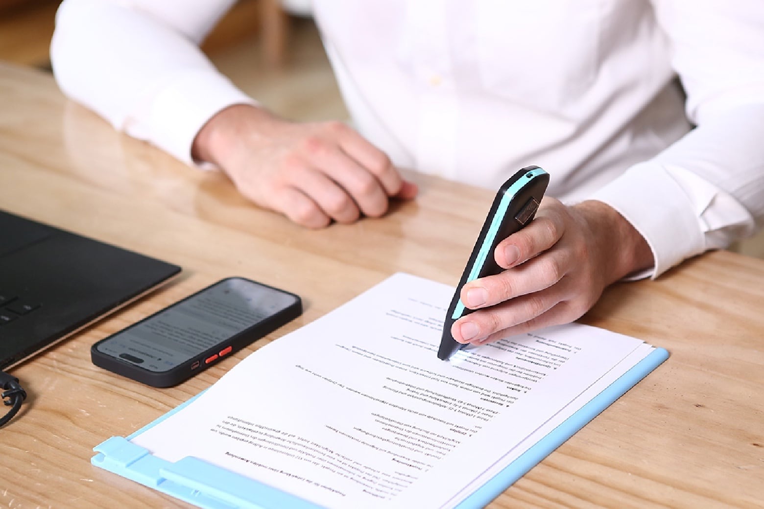 Scan and translate text from anywhere with this multifunctional translator pen, now only $160!