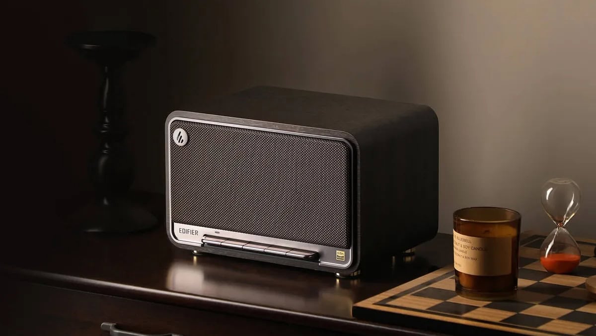 Edifier D32 wireless speaker
