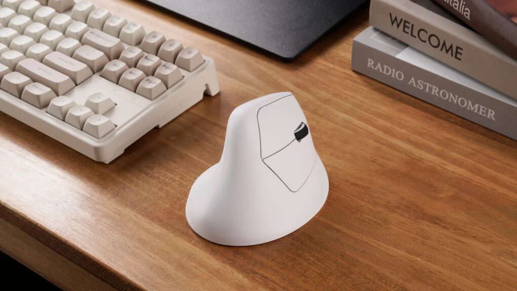 Keychron M5 Wireless Ergonomic Mouse