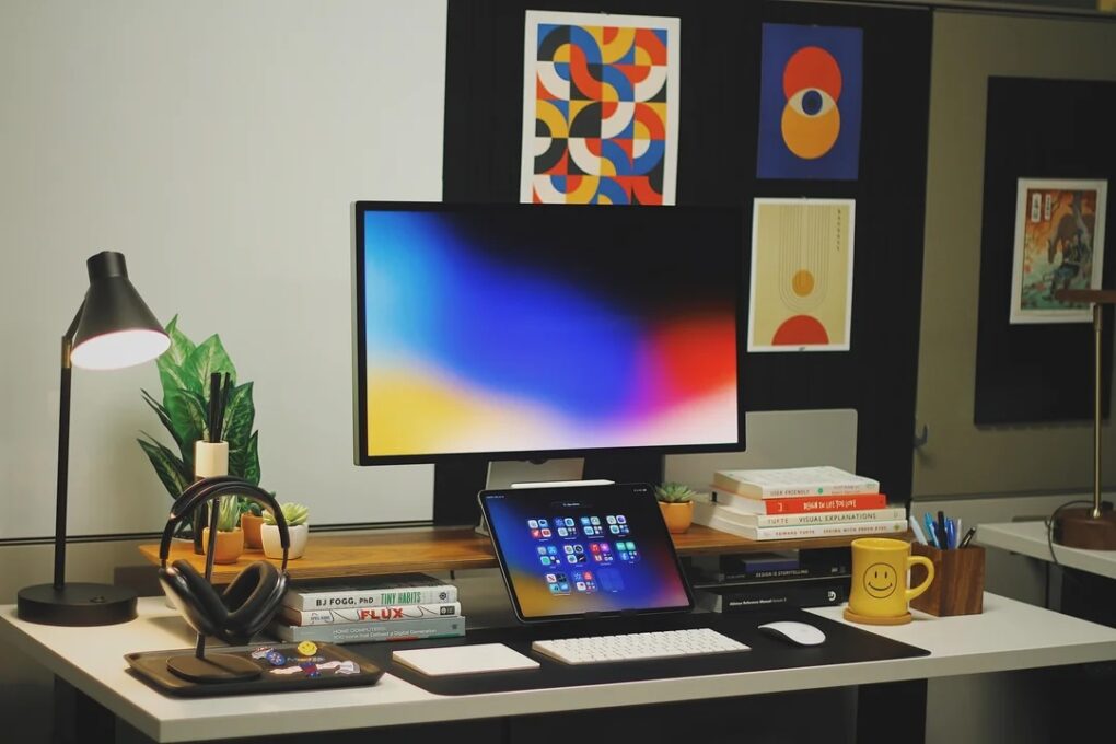 studio-display-ipad