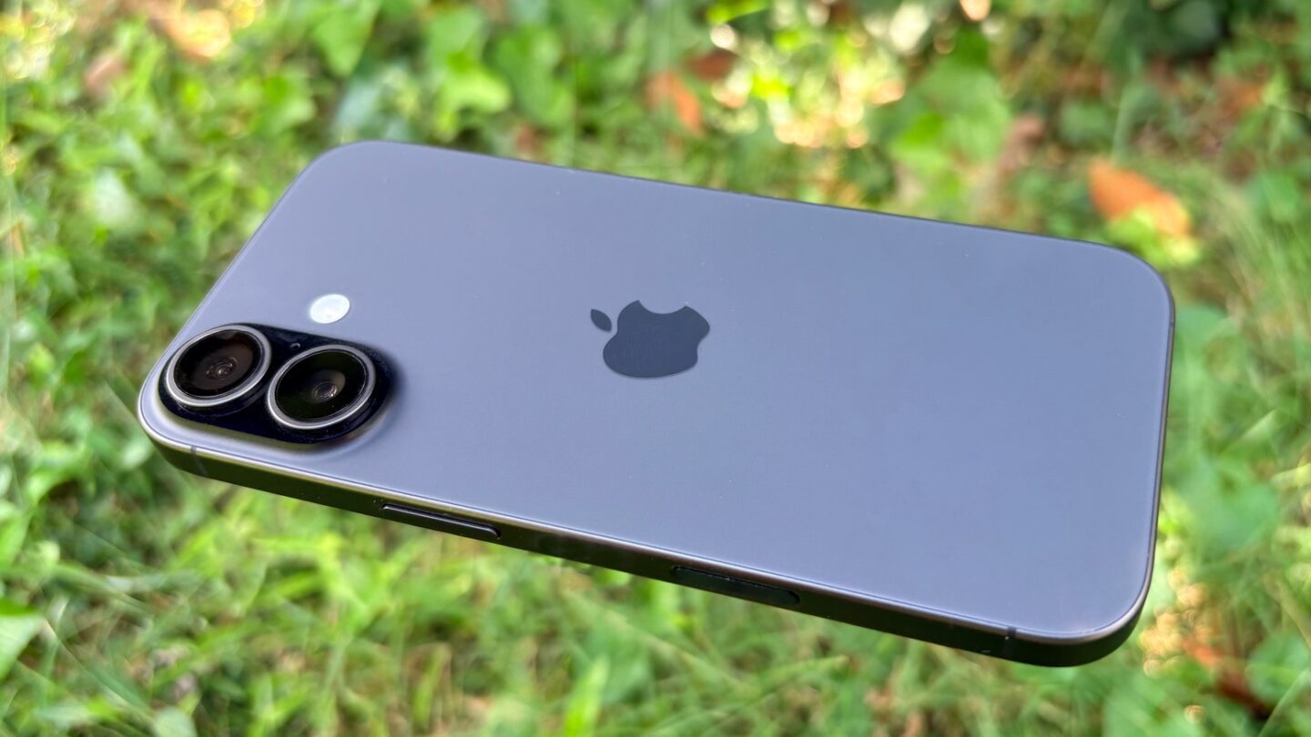 iPhone 17 review