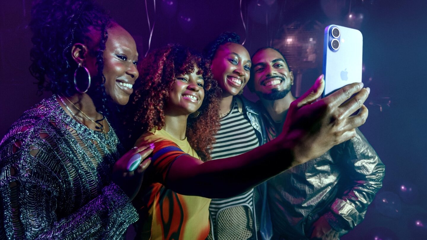 24MP selfie camera